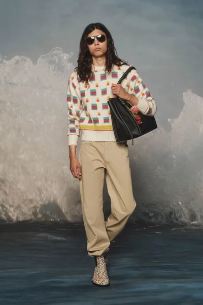 Look 36